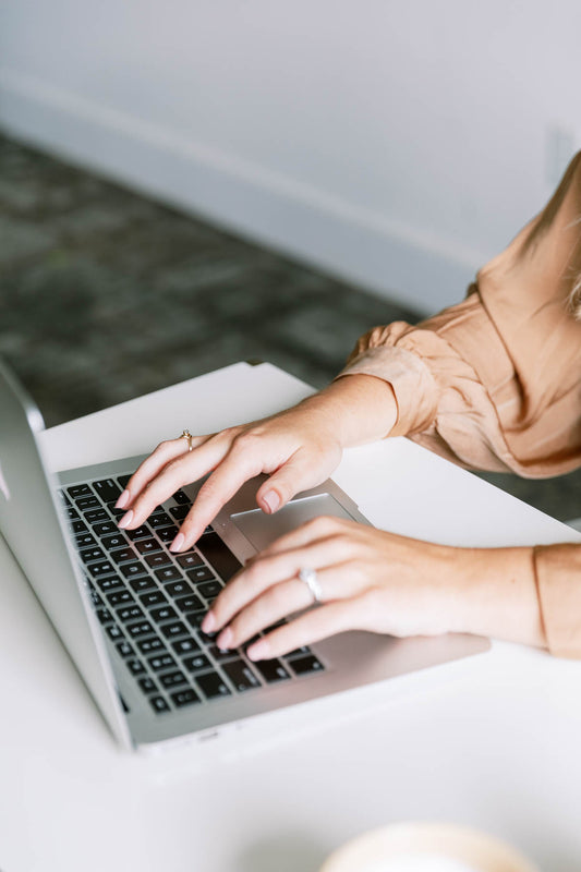 How to Start a Faceless Instagram Account